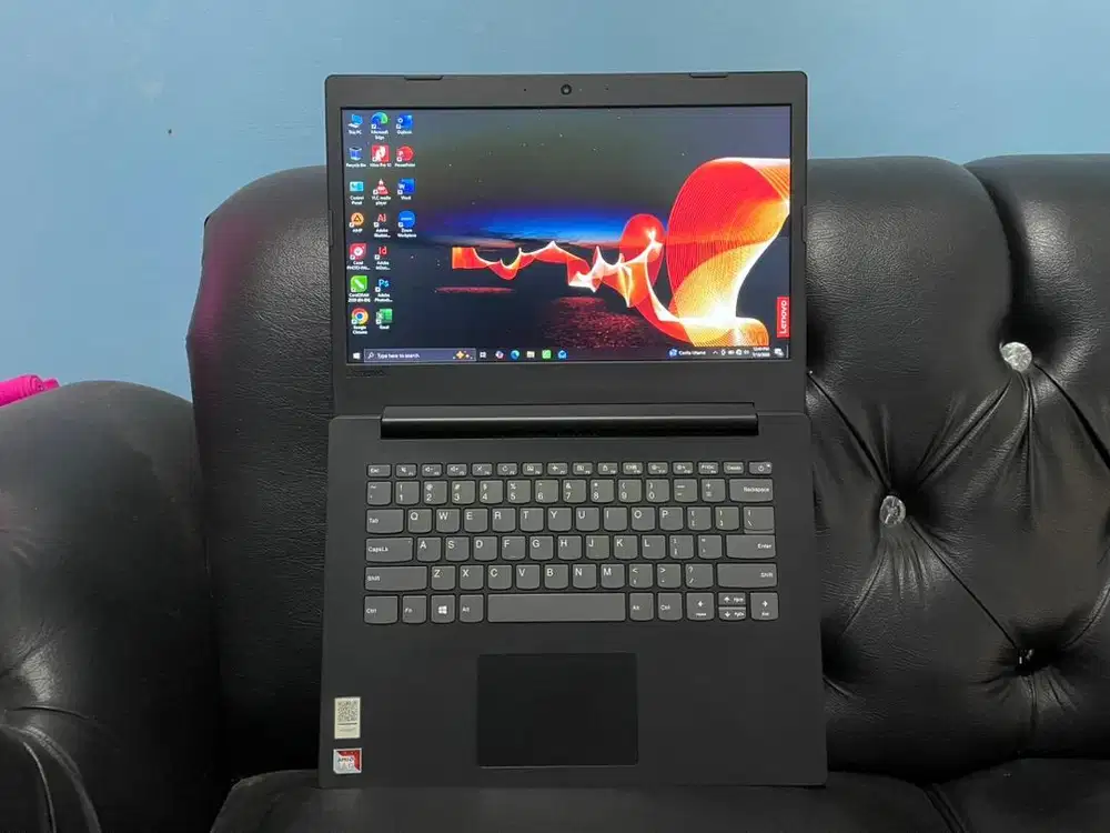 JUAL BELI LAPTOP MACBOOK TABLET SEMUA KITA BELI LAGSUNG KE LOKASI