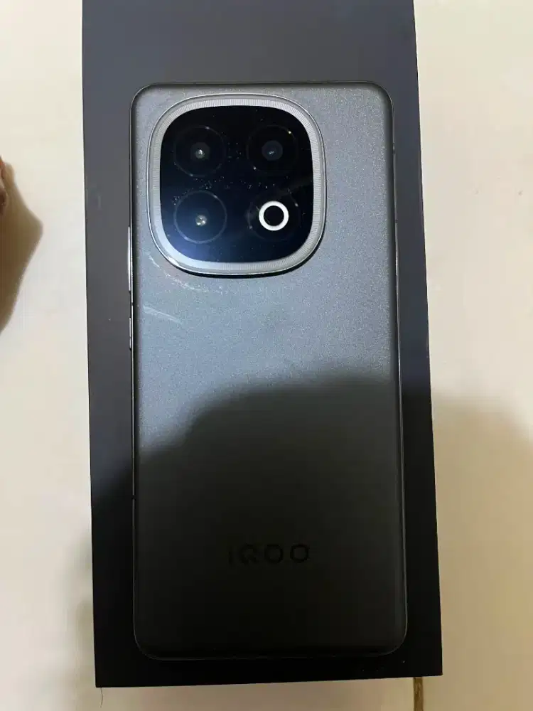 For sale! Iqoo 13