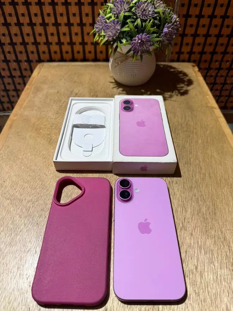 iPhone 16 Basic Pink 128 GB Fullset Original