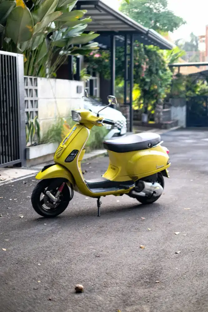 JUAL PIAGGIO VESPA S 125 3VIE 2015 TERMURAH BERGARANSI