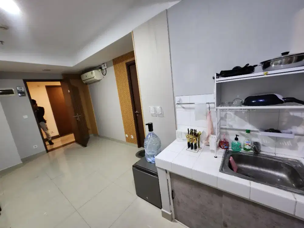 DI SEWAKAN 1BR APARTEMEN SUDIRMAN SUITES