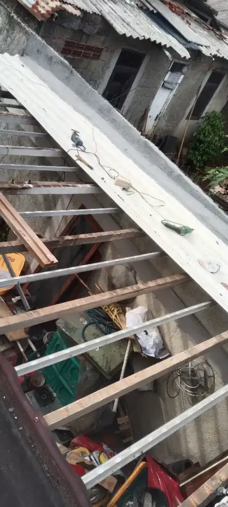 Nyari kerjaan perbaik Atau Renofasi rumah
