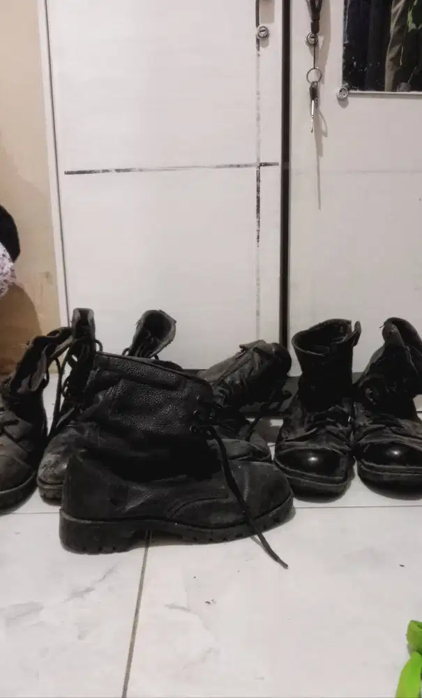 Sepatu pdl kulit jeruk uk 41-43