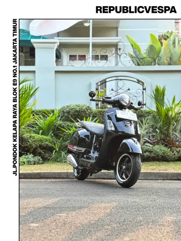 DIJUAL PIAGGIO VESPA GTS 150 3V TH 2014 PERFECT CONDITION