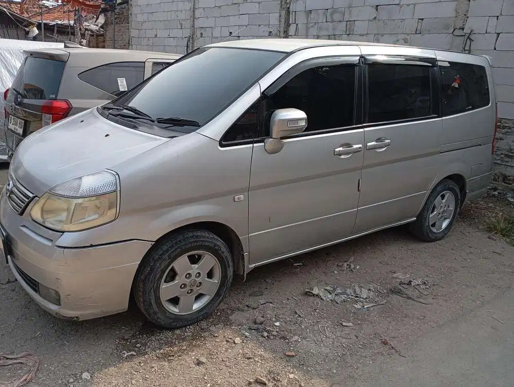Nissan Serena 2007 Bensin