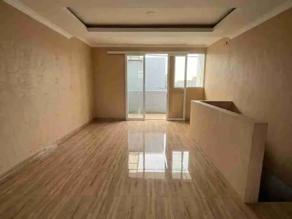Dijual rumah 3lantai
