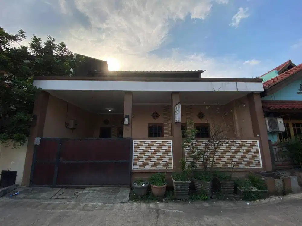 Rumah 2 Lantai LT98/LB141 SHM Wisma Jaya Bekasi Timur Bebas Banjir