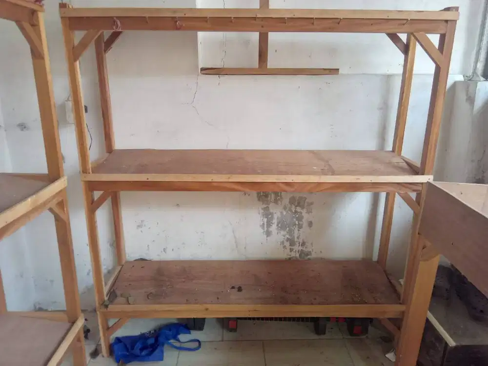 rak kayu bekas jual sayuran