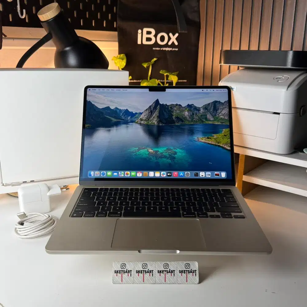 MacBook Air M2 16/256gb Starlight iBox Grnsi Sept BH 100%