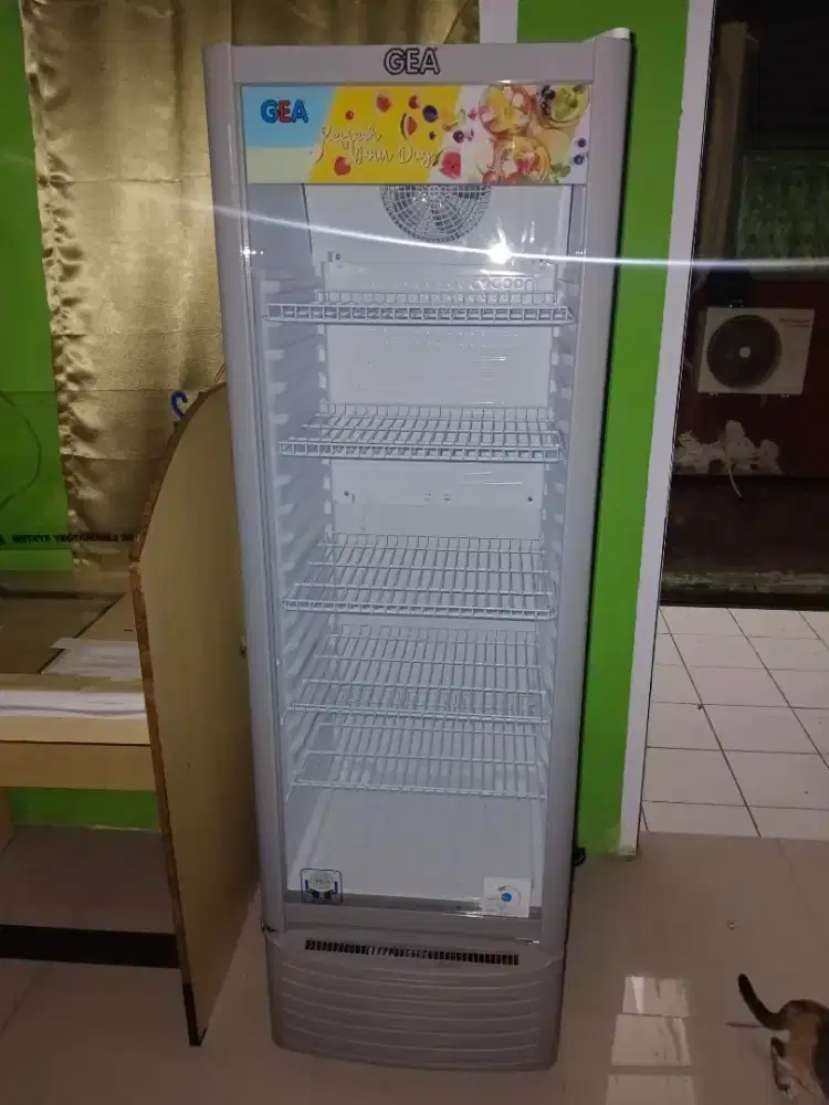 Showcase GEA 5 rak