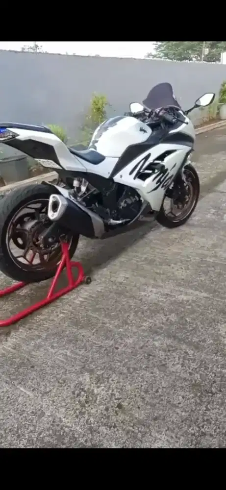 Kawasaki NINJA 250 CC MULUS ABIS BISA TT
