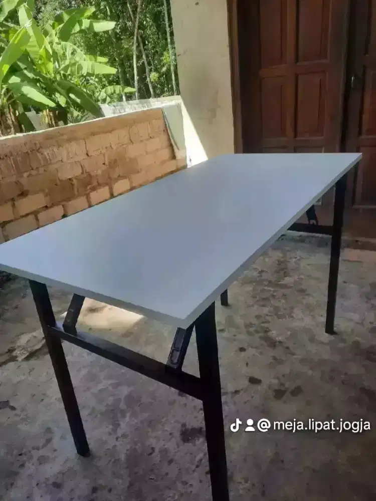 Meja lipat engsel melamin