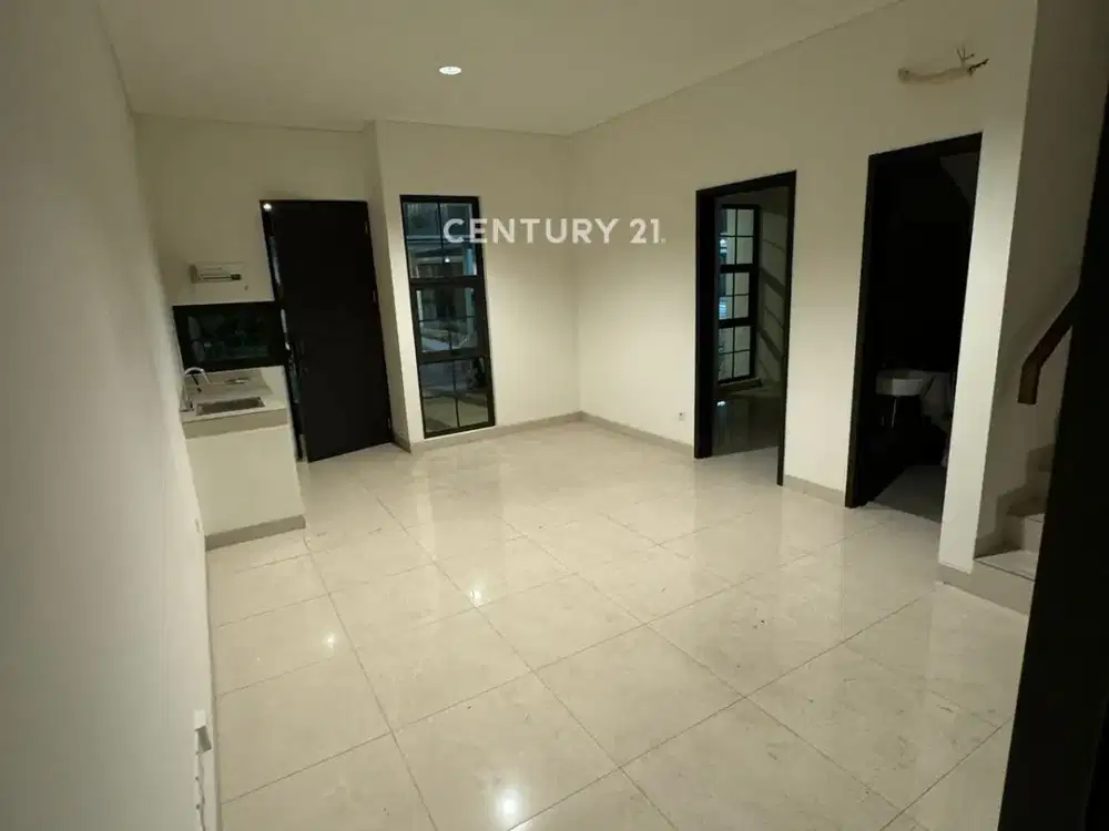 Rumah Brand New 3 Lantai Di Maison De Wisteria Cakung  3 KT PPJB