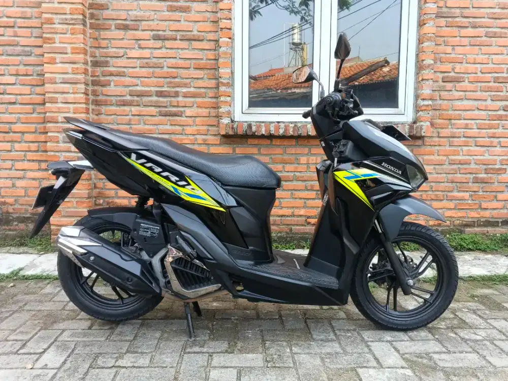 Honda Vario 125 CBS 2024 Km Low Mulus Pajak On Panjang