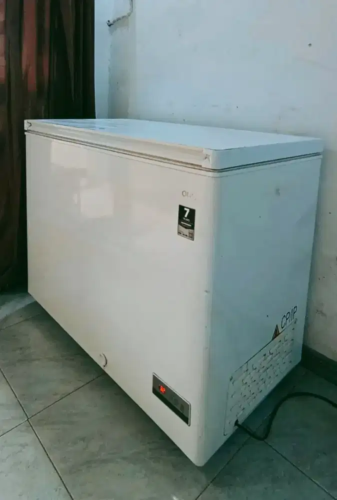 Freezer Box Aqua 306L Dual Fungsi (Freezer & Cooler)
