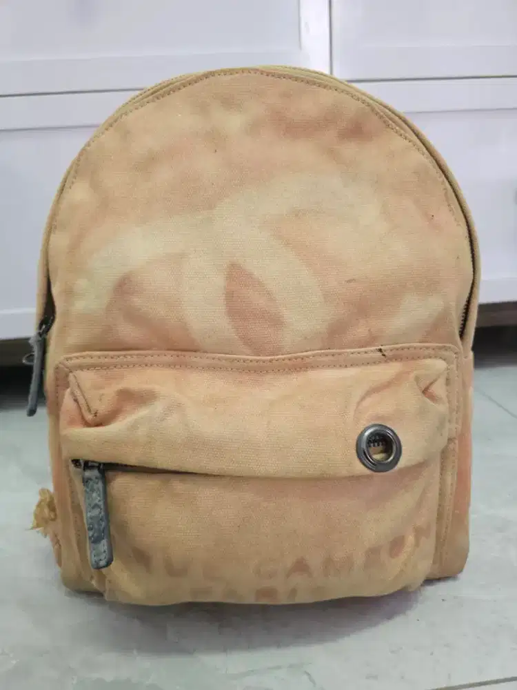 ransel backpack Chanel Graffiti Art School (koleksi Karl Lagerfeld).
