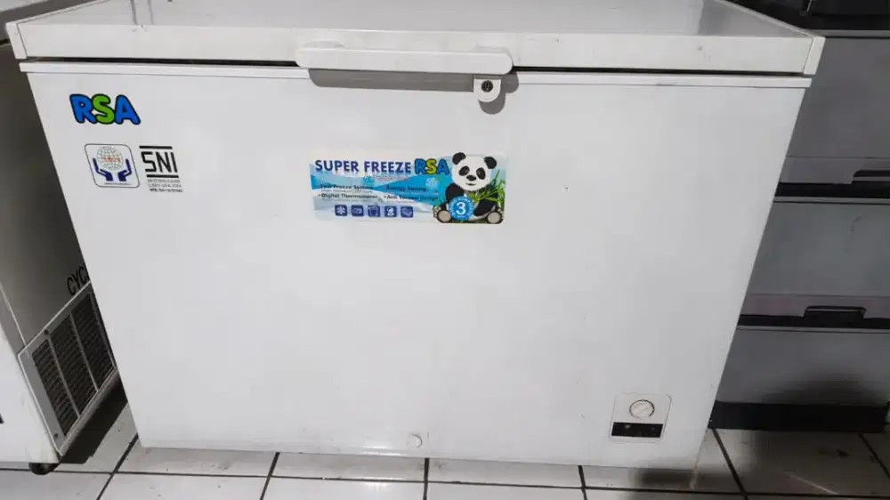 Frezer berkualitas