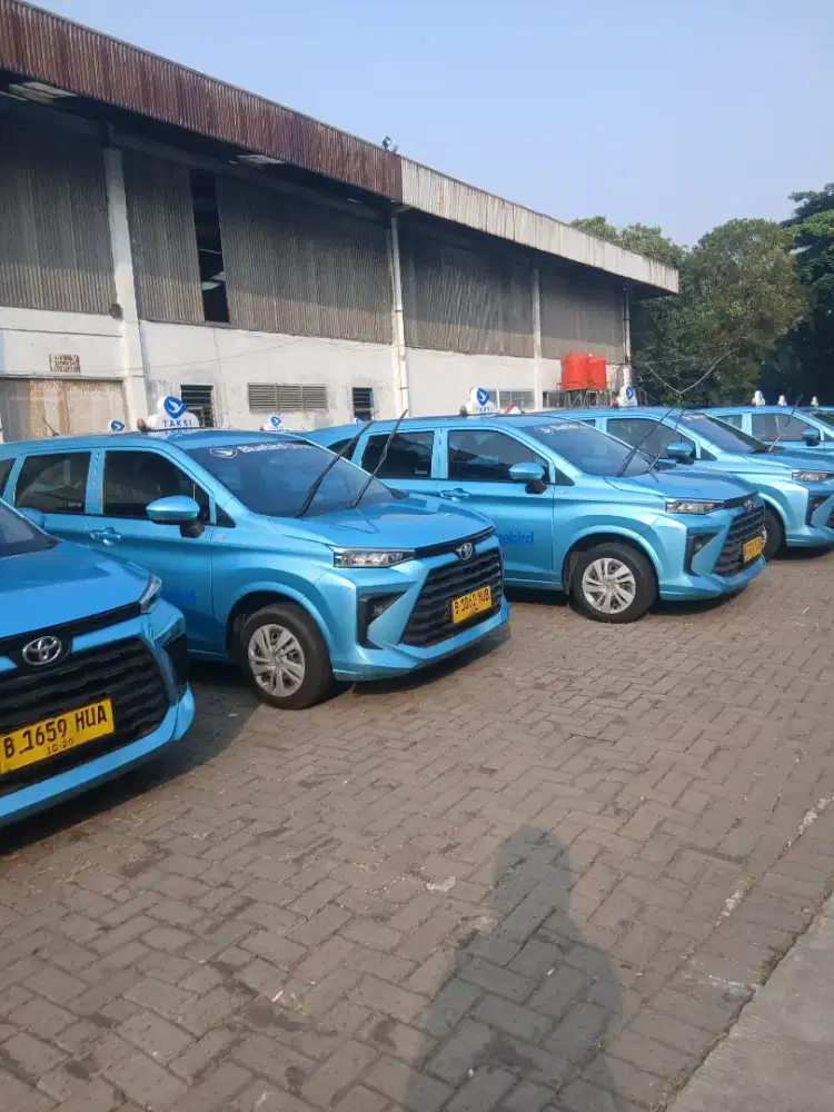 Lowongan Kerja Driver Taksi Online