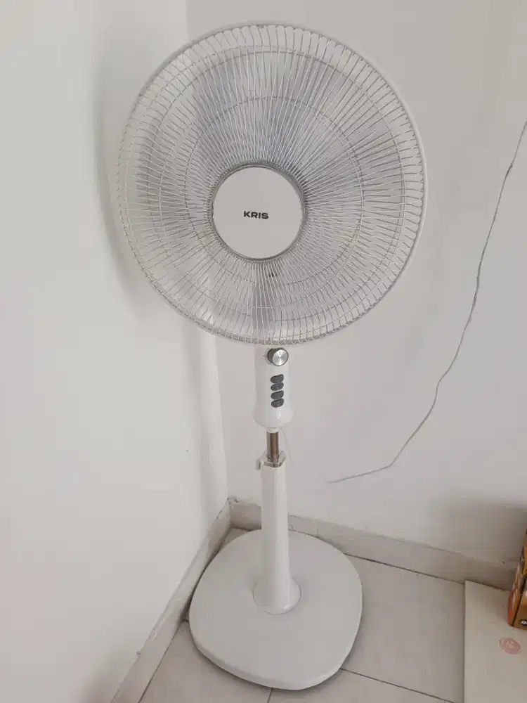 Kipas Angin AZKO Kris 16 Inch