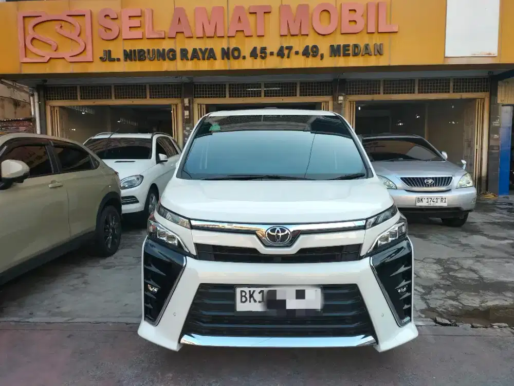 Odo 40rb‼️Toyota Voxy 2.0 AT PUTIH 2021 (NIK 2020)