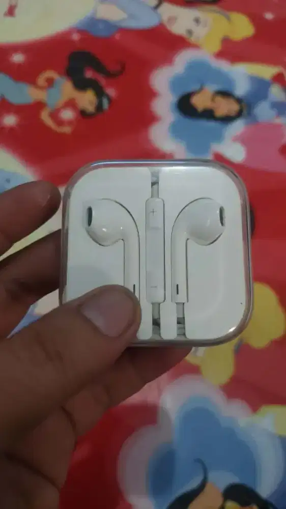 Earphone iphone