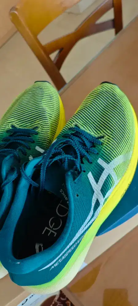 SEPATU LARI ASICS METASPEED EDGE