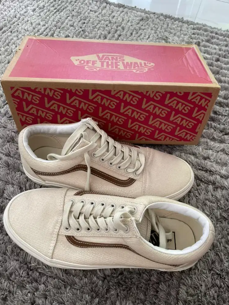 Dijual sepatu vans