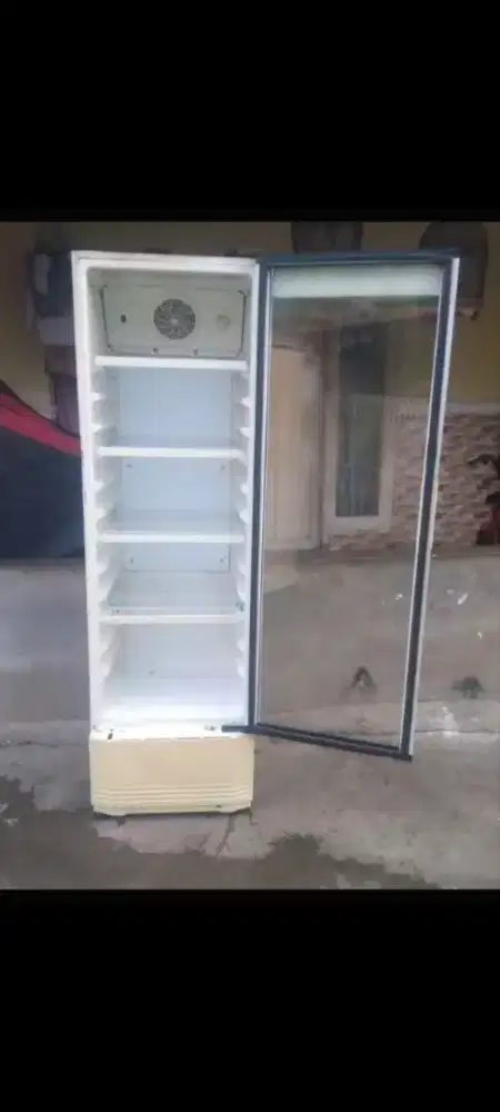 Jual butuh shocase kulkas pendingin minuman ukuran tinggi 170 cm