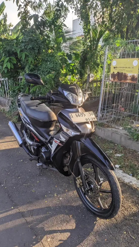 Supra X 125cc 2014 Hitam CW One Heart