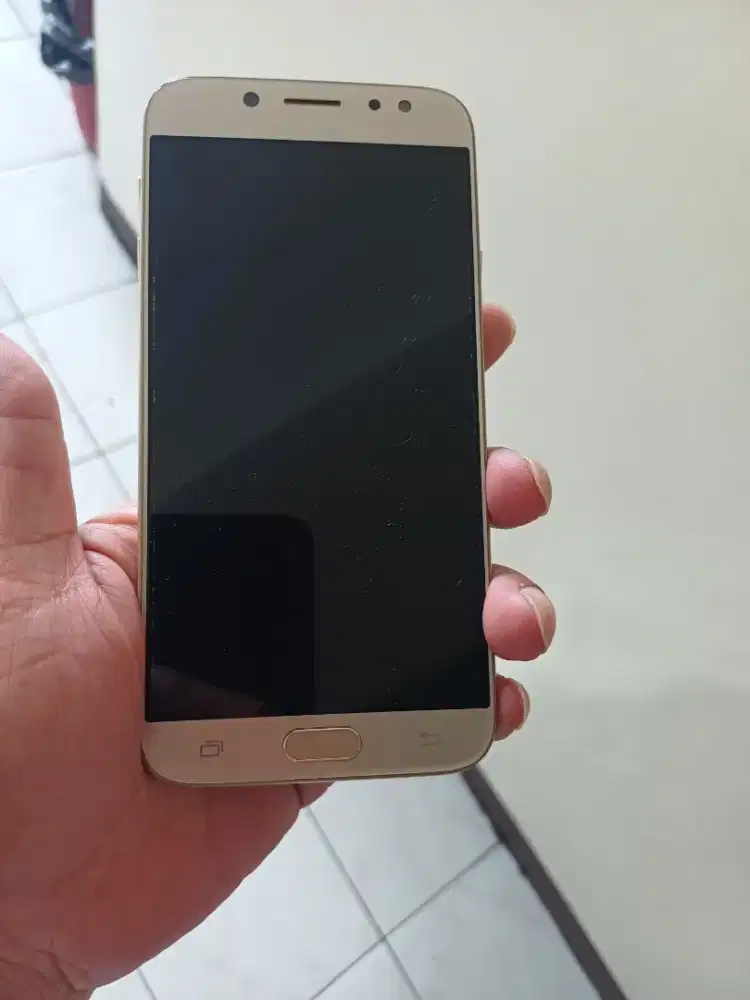 Samsung j7 pro ram3