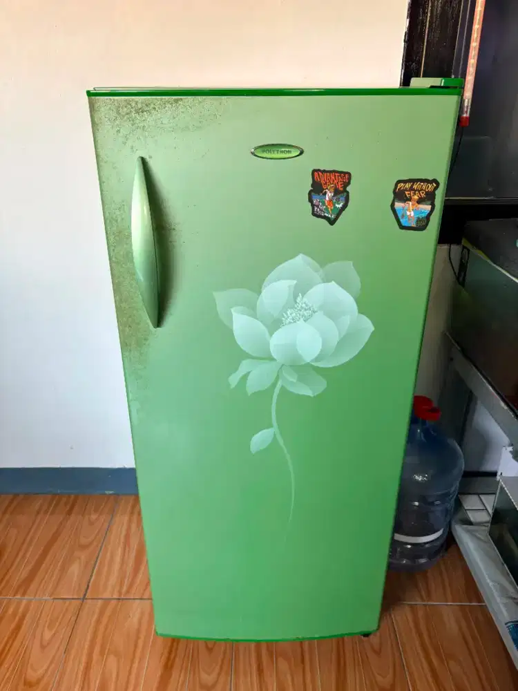 kulkas Polytron 1 pintu