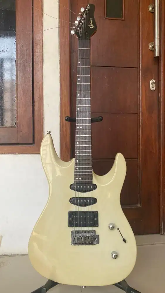 Gitar elektrik merk gillmore