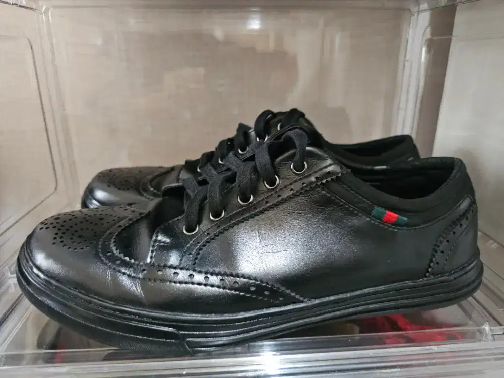 Sepatu kulit asli semi formal wingtip gucci original size 43