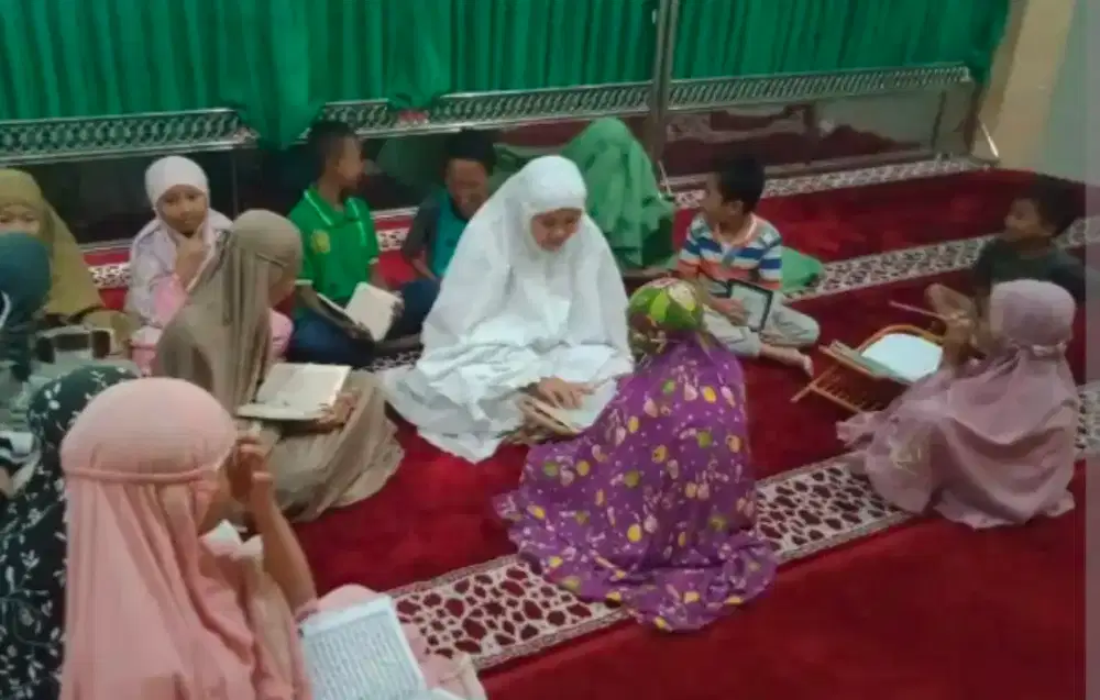 Guru les ngaji dan calistung