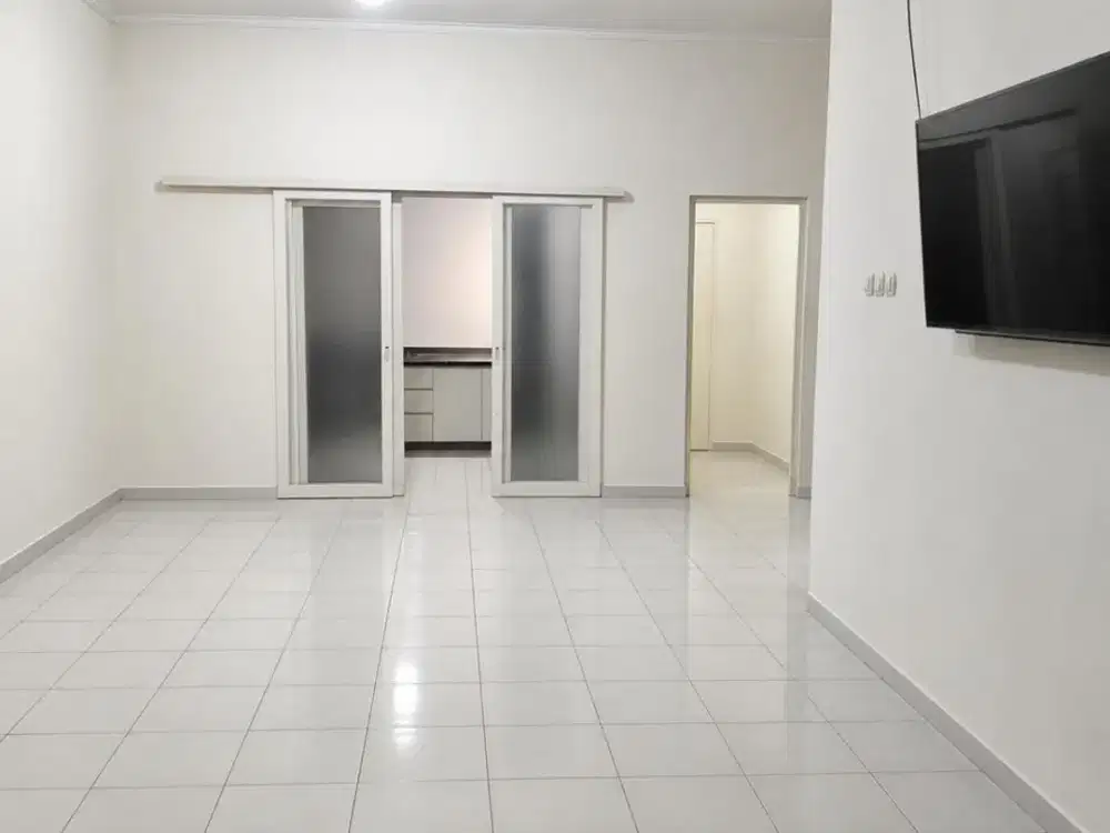 Rumah Bagus Terawat Siap Huni di Taman Kopo Indah 3