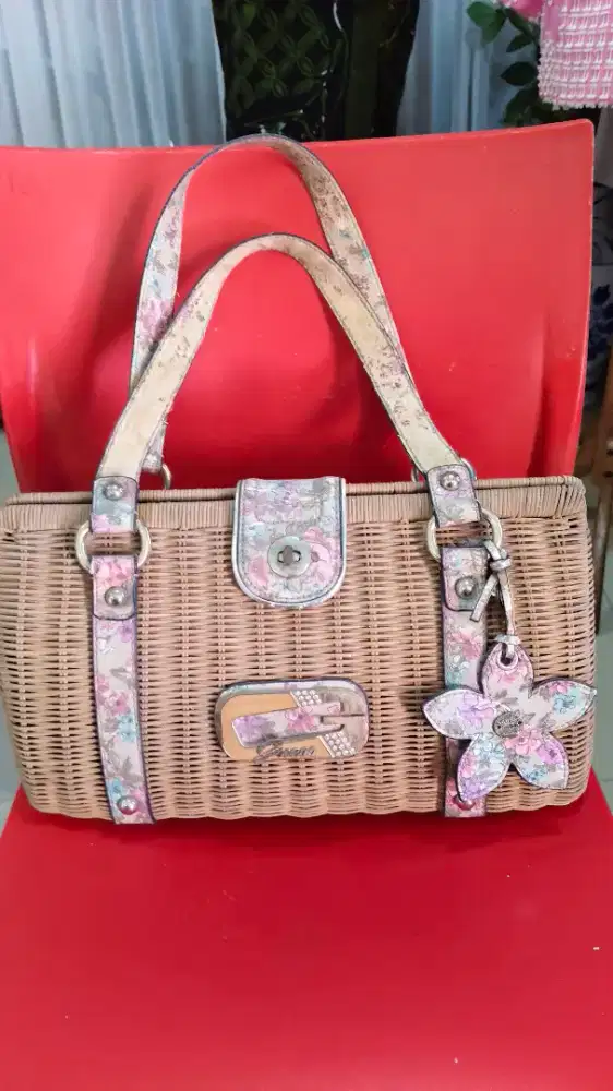 Tas vintage guess