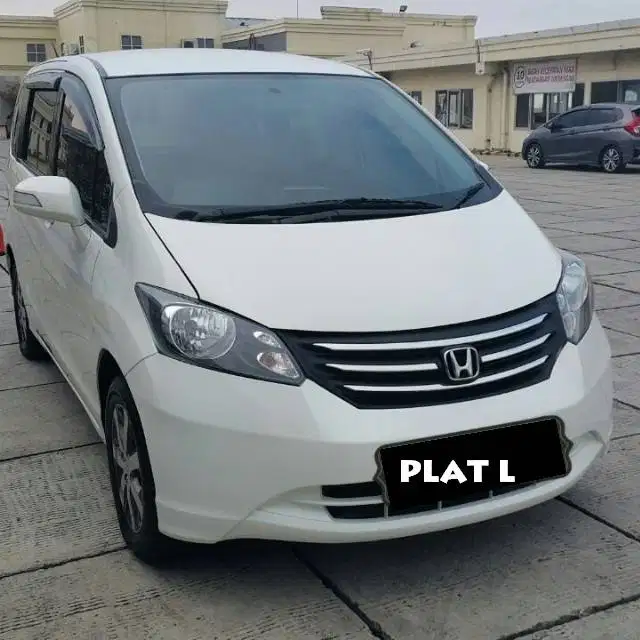 HONDA FREED E PSD 2012 MULUS