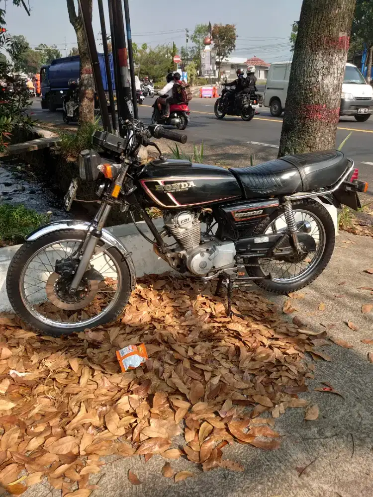 Motor honda GL 100 cepe cepek GL100 GL-100