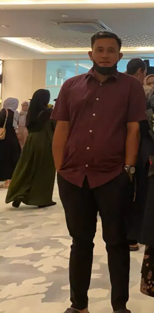 Saya sedang mencari pekerjaan