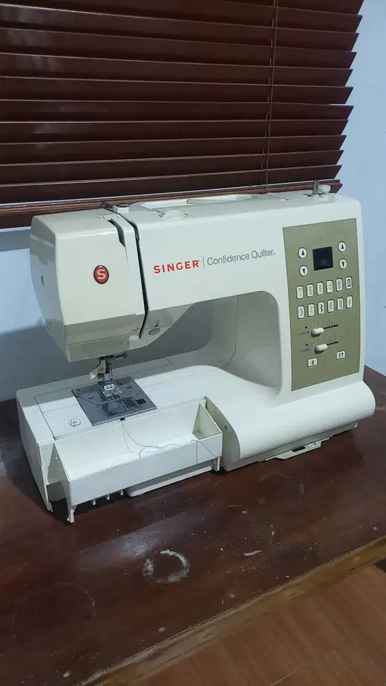 Jual mesin jahit Singer 7469Q digital
