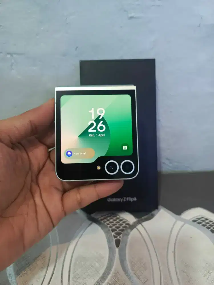 SAMSUNG Z FLIP 6 5G RAM 12/256GB ORIGINAL SEIN MULUS NORMAL FULLSHET