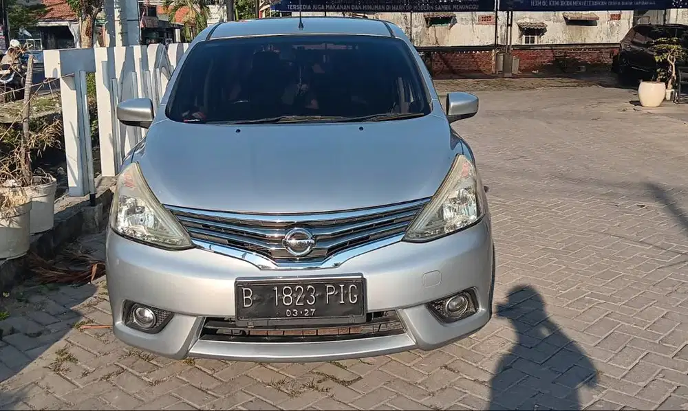 Nissan Grand Livina 2017