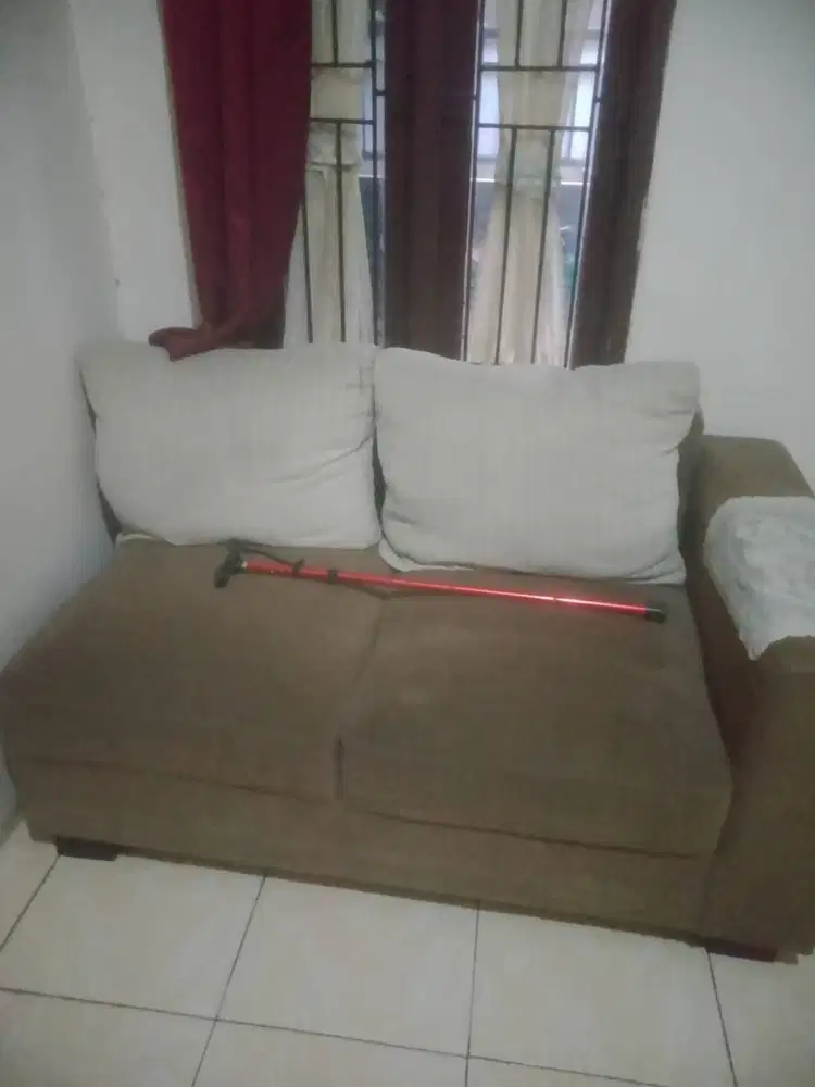 dijual cepat soFa type L bahan bagus dan kokoh