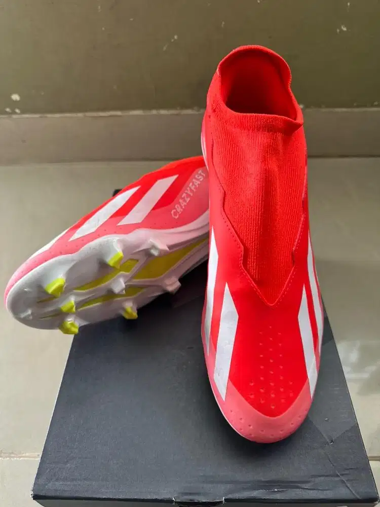 Sepatu Bola Adidas Crazyfast League FG