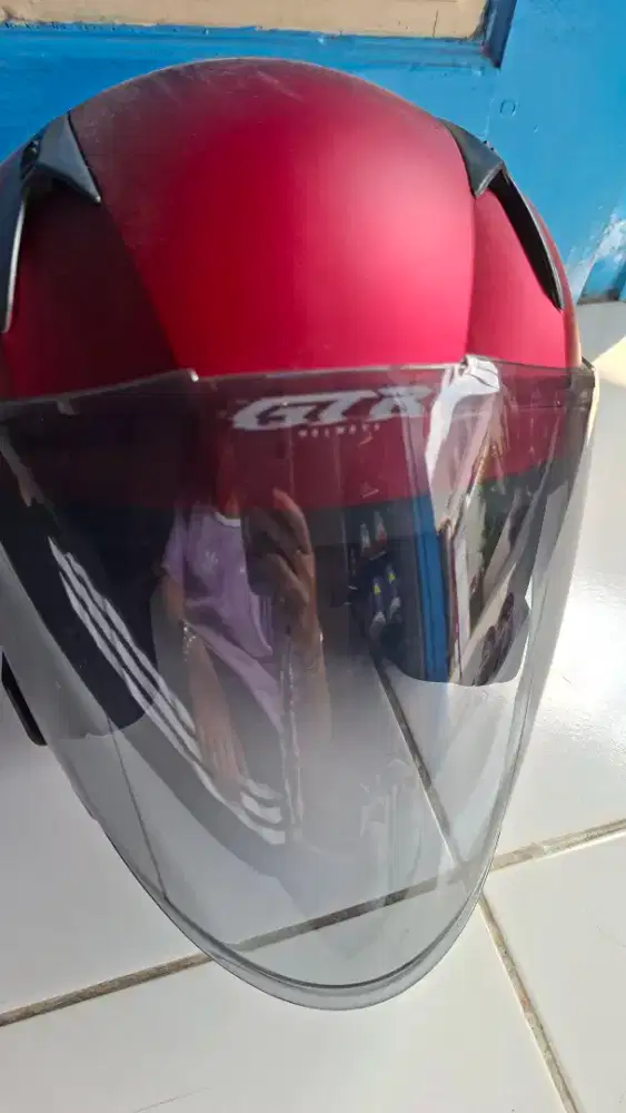 Helm motor GTR merah