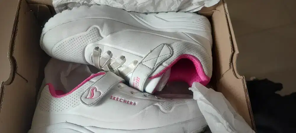 SEPATU ORI SKECHERS  STREET LOS ANGELES, SIZE EUR 36 SECOND