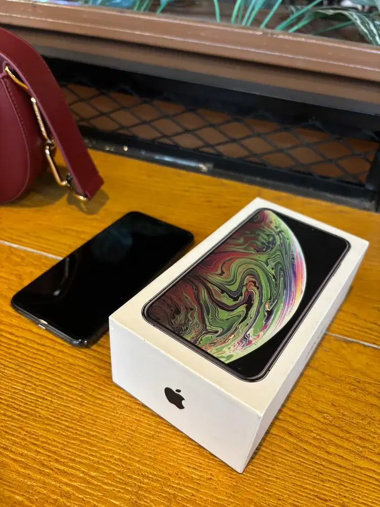 Preloved Iphone XS Max 512 GB kondisi mulus no minus beli di ibox