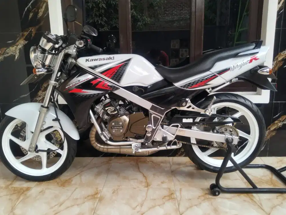 Ninja r putih 2014