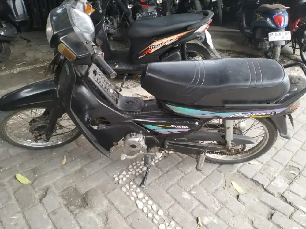 Honda Astrea grand thn 1996 plat AB sleman