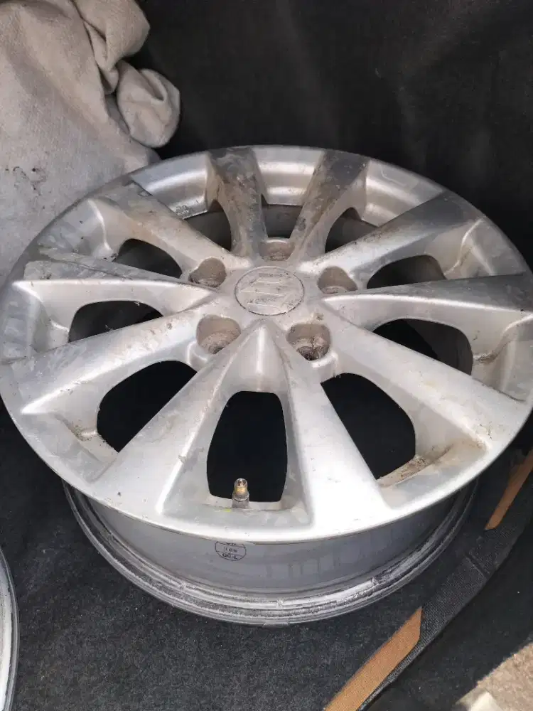 Velg Ertiga cuma 3